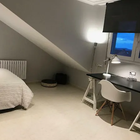 Vivienda Adosada Con Piscina Cerca De La Playa *