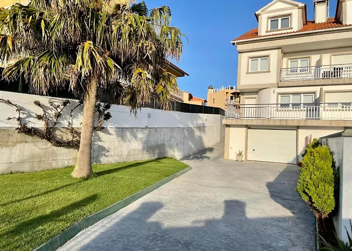 Vivienda Adosada Con Piscina Cerca De La Playa *