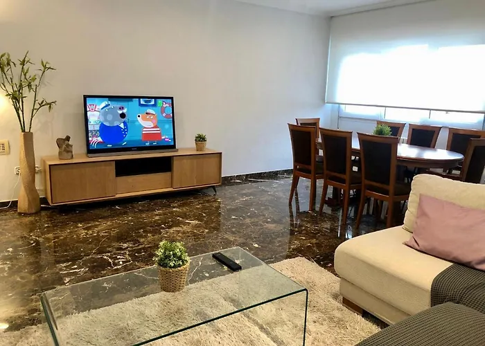 Vivienda Adosada Con Piscina Cerca De La Playa Hébergement de vacances